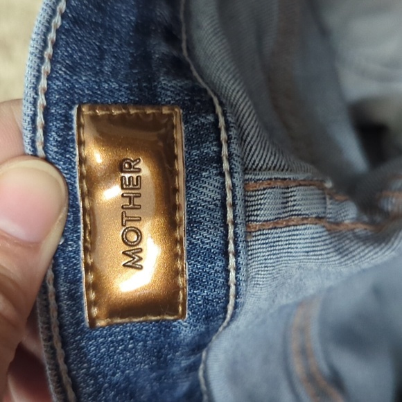 Mother Crop Step Chew Jeans Distressed Frayed Hem Size 26 Blue Denim - Picture 10 of 15